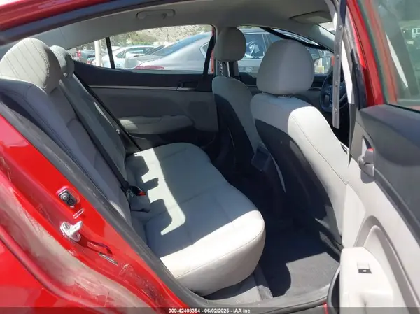 5NPD84LF9HH040478 2017 HYUNDAI ELANTRA - Image 8
