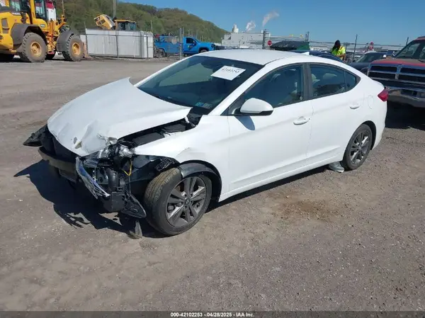 5NPD84LF9HH043025 2017 HYUNDAI ELANTRA - Image 2
