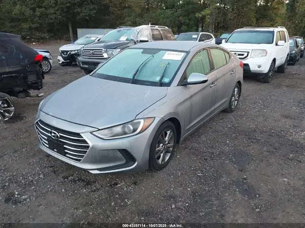 5NPD84LF9HH046782 2017 HYUNDAI ELANTRA - Image 2