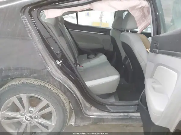 5NPD84LF9HH048371 2017 HYUNDAI ELANTRA - Image 8