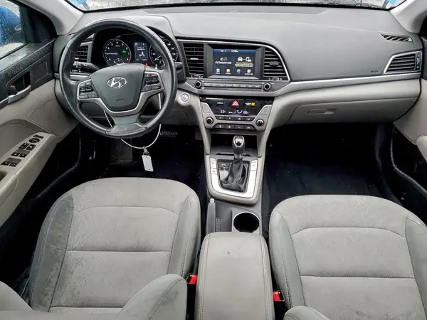5NPD84LF9HH049889 2017 HYUNDAI ELANTRA - Image 8