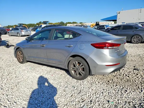5NPD84LF9HH050797 2017 HYUNDAI ELANTRA - Image 2