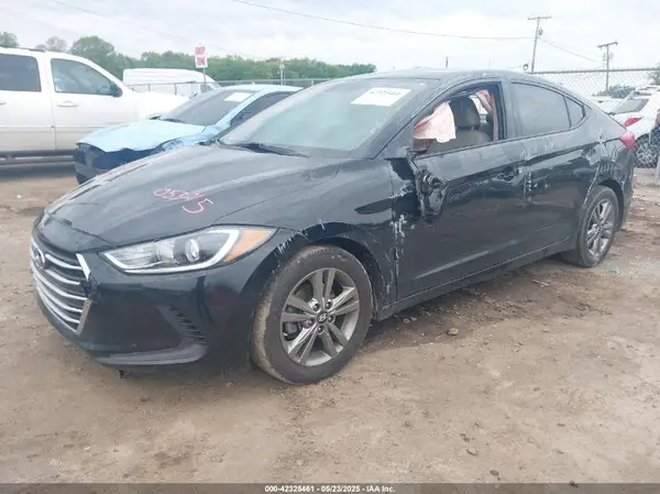 5NPD84LF9HH053215 2017 HYUNDAI ELANTRA - Image 2
