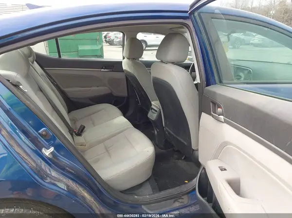 5NPD84LF9HH055692 2017 HYUNDAI ELANTRA - Image 8