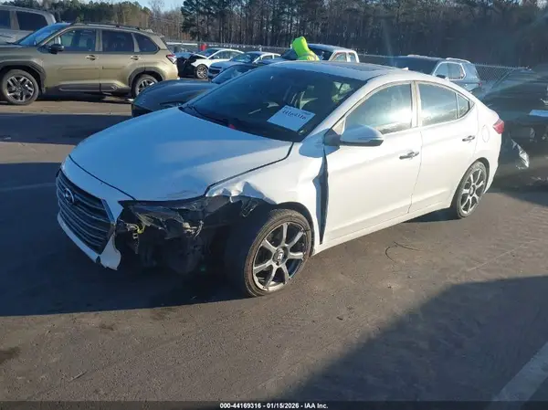 5NPD84LF9HH056650 2017 HYUNDAI ELANTRA - Image 2