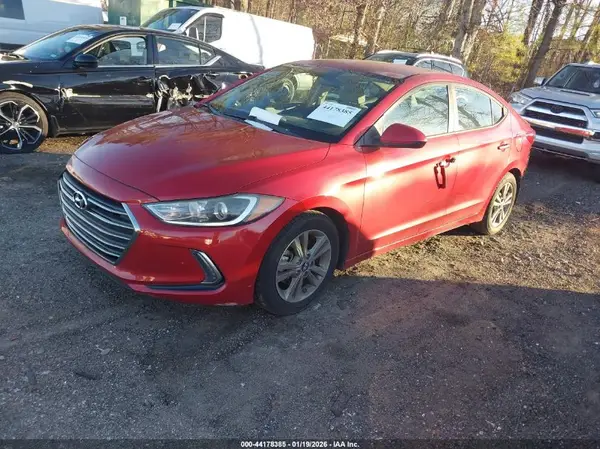 5NPD84LF9HH057670 2017 HYUNDAI ELANTRA - Image 2