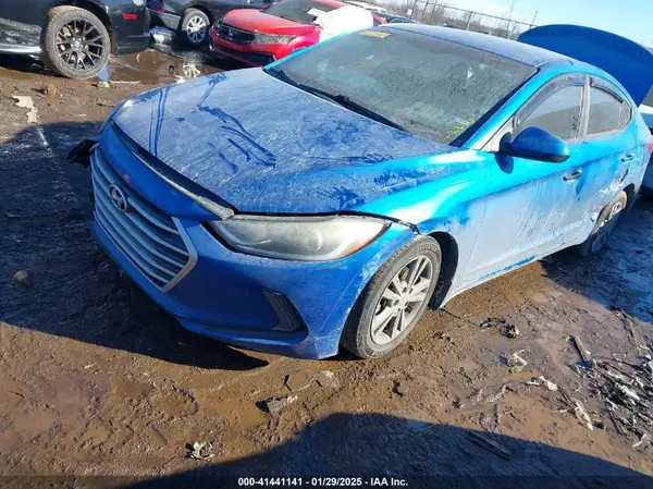 5NPD84LF9HH059581 2017 HYUNDAI ELANTRA - Image 2