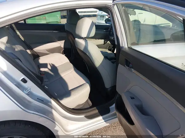 5NPD84LF9HH060309 2017 HYUNDAI ELANTRA - Image 8