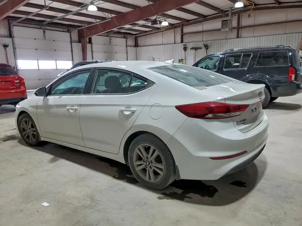 5NPD84LF9HH060469 2017 HYUNDAI ELANTRA - Image 2