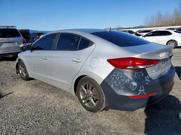 5NPD84LF9HH061623 2017 HYUNDAI ELANTRA - Image 2
