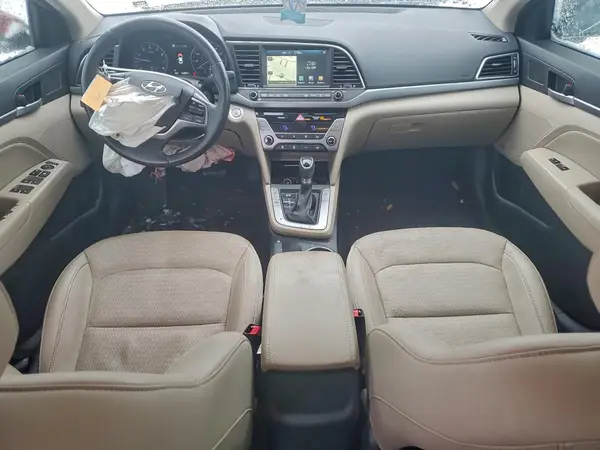 5NPD84LF9HH061993 2017 HYUNDAI ELANTRA - Image 8