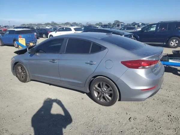 5NPD84LF9HH062092 2017 HYUNDAI ELANTRA - Image 2
