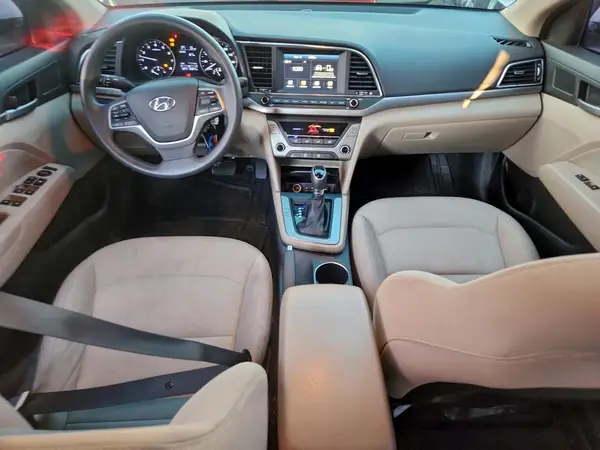 5NPD84LF9HH063212 2017 HYUNDAI ELANTRA - Image 8