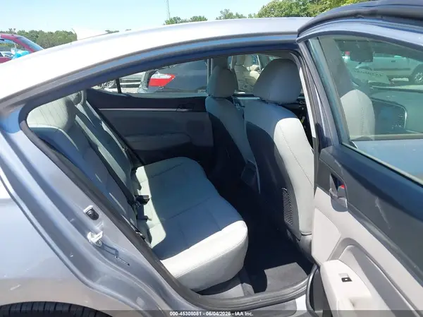 5NPD84LF9HH065123 2017 HYUNDAI ELANTRA - Image 8