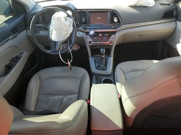 5NPD84LF9HH065770 2017 HYUNDAI ELANTRA - Image 8
