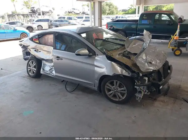 5NPD84LF9HH067261 2017 HYUNDAI ELANTRA - Image 1