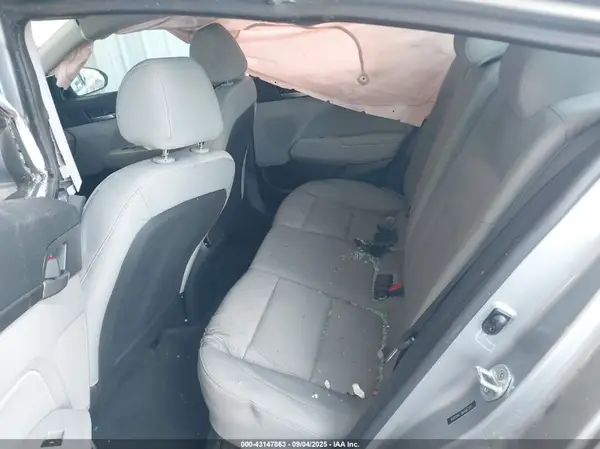 5NPD84LF9HH067261 2017 HYUNDAI ELANTRA - Image 8