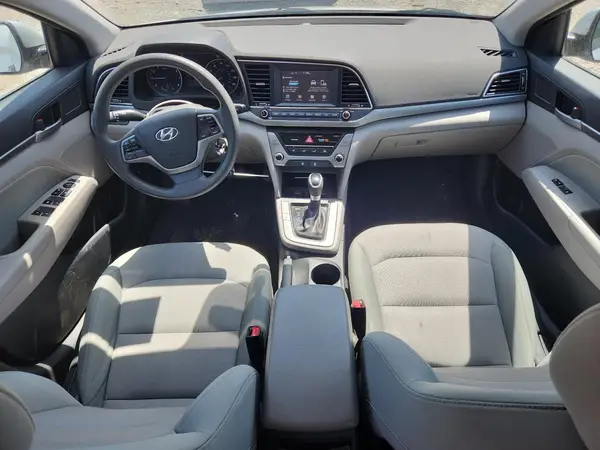 5NPD84LF9HH069740 2017 HYUNDAI ELANTRA - Image 8