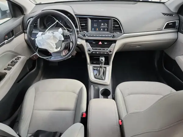 5NPD84LF9HH069768 2017 HYUNDAI ELANTRA - Image 8
