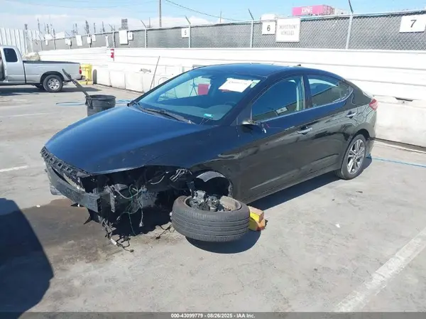 5NPD84LF9HH071858 2017 HYUNDAI ELANTRA - Image 2