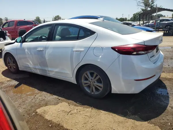 5NPD84LF9HH072413 2017 HYUNDAI ELANTRA - Image 2