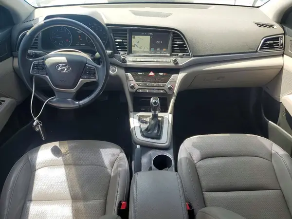 5NPD84LF9HH074386 2017 HYUNDAI ELANTRA - Image 8