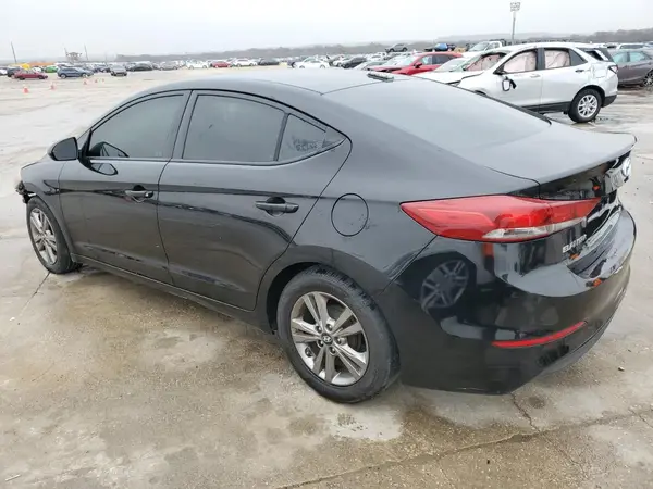 5NPD84LF9HH074680 2017 HYUNDAI ELANTRA - Image 2