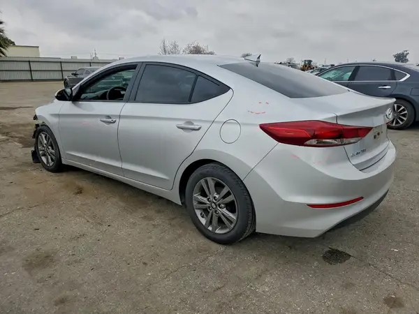 5NPD84LF9HH075103 2017 HYUNDAI ELANTRA - Image 2