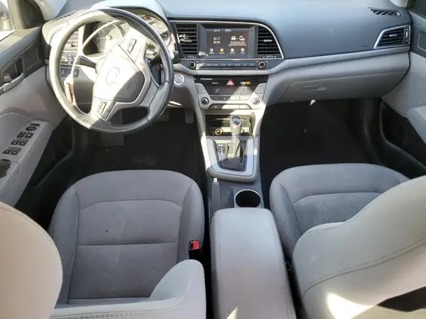 5NPD84LF9HH079572 2017 HYUNDAI ELANTRA - Image 8