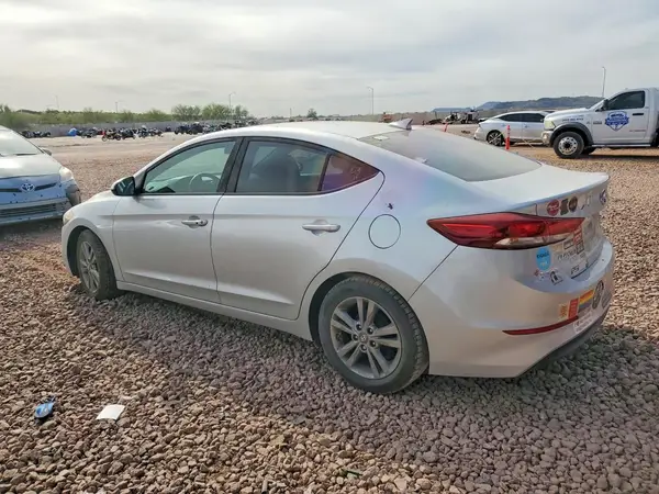 5NPD84LF9HH083766 2017 HYUNDAI ELANTRA - Image 2