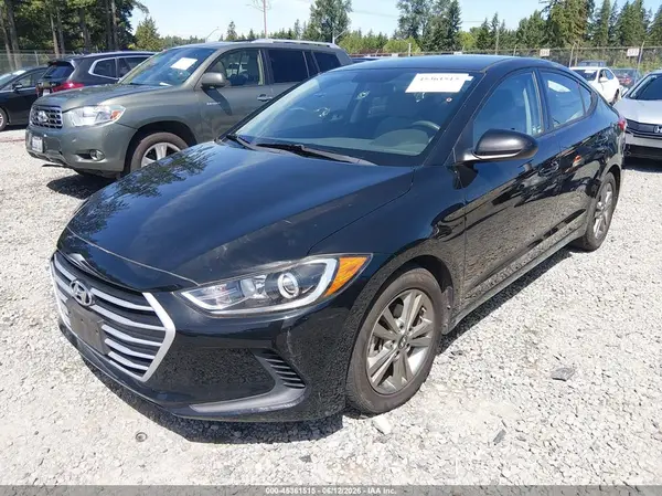 5NPD84LF9HH083802 2017 HYUNDAI ELANTRA - Image 2