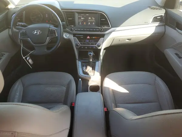 5NPD84LF9HH084514 2017 HYUNDAI ELANTRA - Image 8