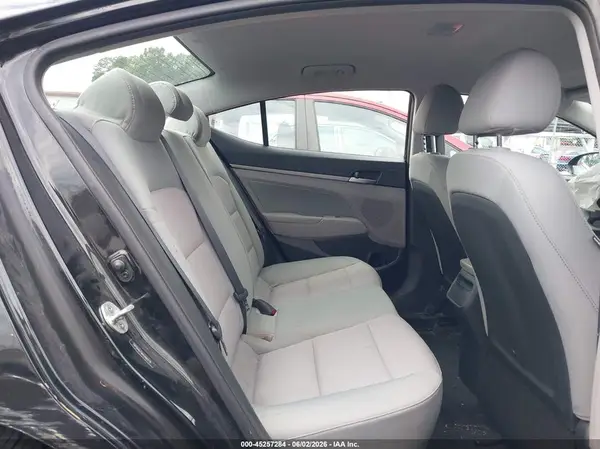 5NPD84LF9HH090278 2017 HYUNDAI ELANTRA - Image 8