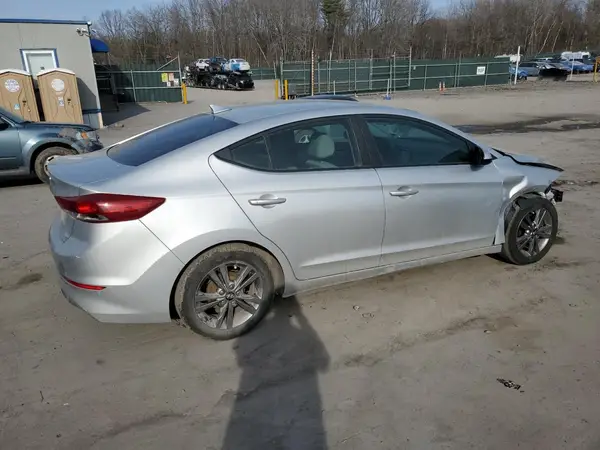 5NPD84LF9HH091365 2017 HYUNDAI ELANTRA - Image 2