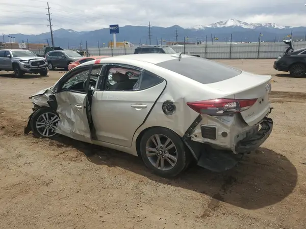 5NPD84LF9HH091852 2017 HYUNDAI ELANTRA - Image 2