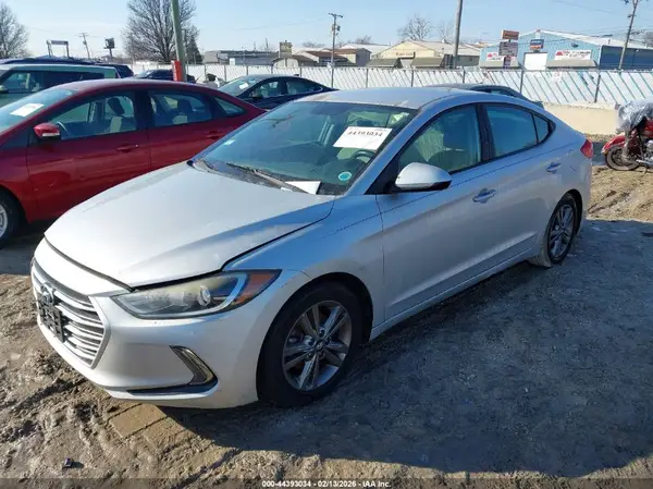 5NPD84LF9HH092094 2017 HYUNDAI ELANTRA - Image 2