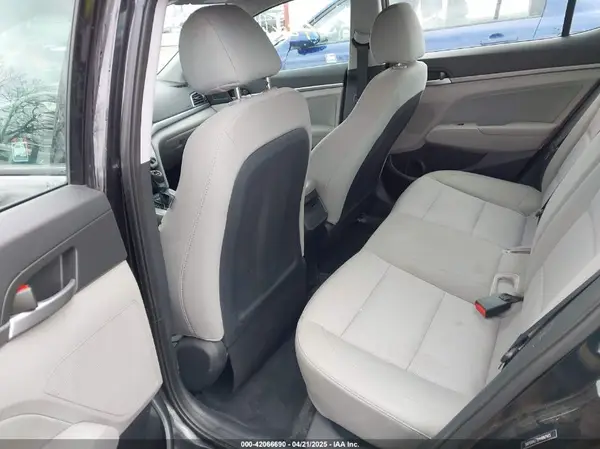 5NPD84LF9HH097165 2017 HYUNDAI ELANTRA - Image 8