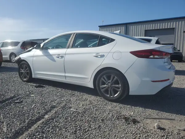 5NPD84LF9HH105569 2017 HYUNDAI ELANTRA - Image 2