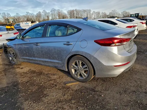 5NPD84LF9HH107967 2017 HYUNDAI ELANTRA - Image 2