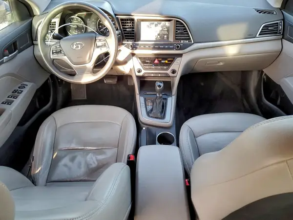 5NPD84LF9HH107967 2017 HYUNDAI ELANTRA - Image 8