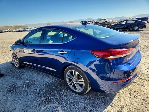 5NPD84LF9HH110366 2017 HYUNDAI ELANTRA - Image 2