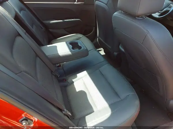 5NPD84LF9HH117561 2017 HYUNDAI ELANTRA - Image 8