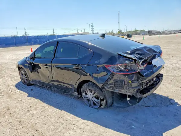5NPD84LF9HH117740 2017 HYUNDAI ELANTRA - Image 2