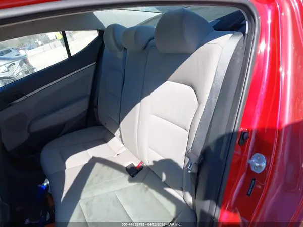 5NPD84LF9HH119746 2017 HYUNDAI ELANTRA - Image 8