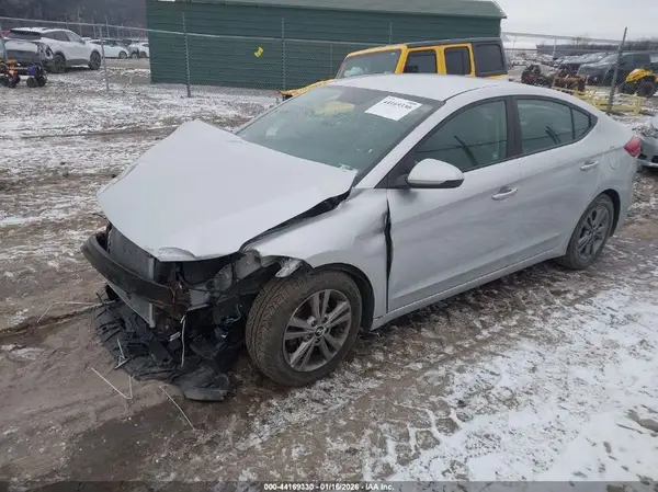 5NPD84LF9HH122209 2017 HYUNDAI ELANTRA - Image 2