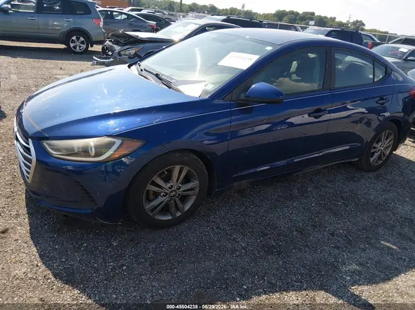 5NPD84LF9HH123683 2017 HYUNDAI ELANTRA - Image 2