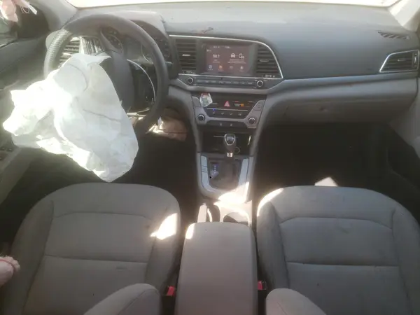 5NPD84LF9HH125000 2017 HYUNDAI ELANTRA - Image 8