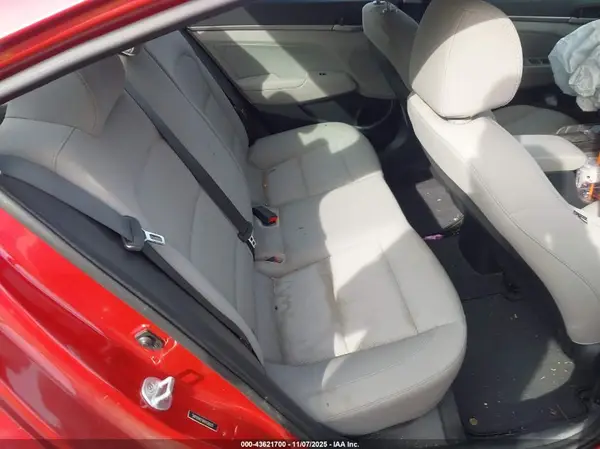 5NPD84LF9HH128513 2017 HYUNDAI ELANTRA - Image 8