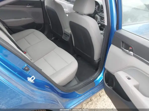 5NPD84LF9HH130231 2017 HYUNDAI ELANTRA - Image 8