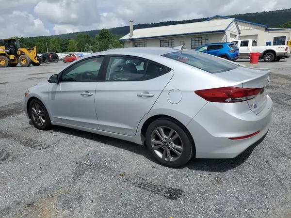 5NPD84LF9HH130438 2017 HYUNDAI ELANTRA - Image 2